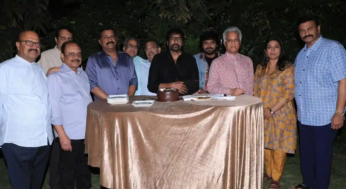 ‘మన శంకర వర ప్రసాద్ గారు’ సెన్సేషన్.. చిరు కోసం గ్రాండ్ సెలెబ్రేషన్..!