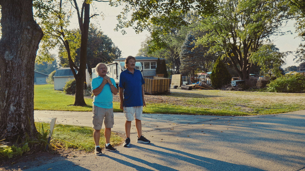 ‘Neighbors’ Review: HBO’s Unscripted Comedy Captures Contemporary Dysfunction in a Gawking, Unpleasant Way