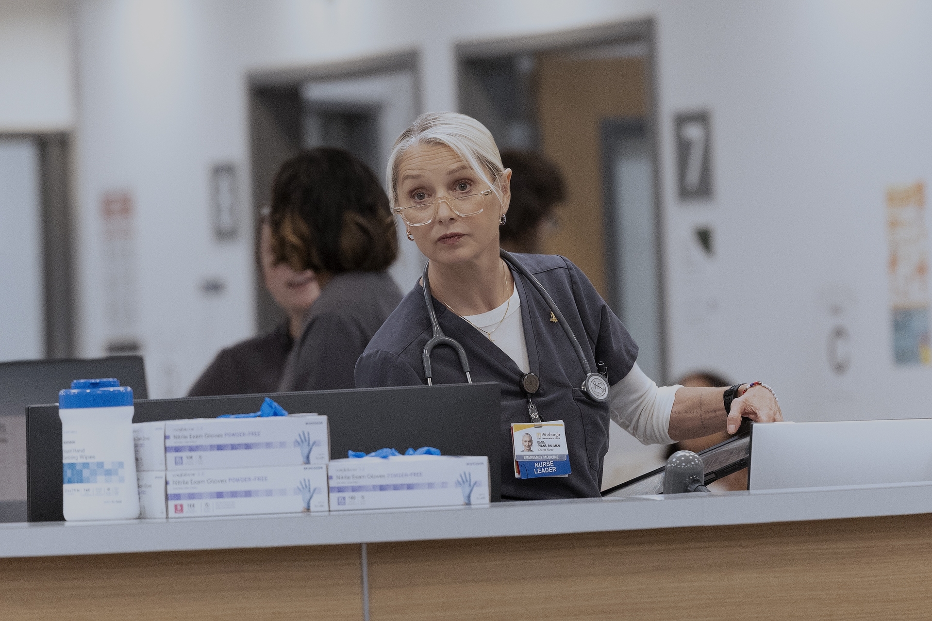 Katherine LaNasa on How Her “Hyper-Vigilant” ‘Pitt’ Character is “Still Reeling From the Punch”