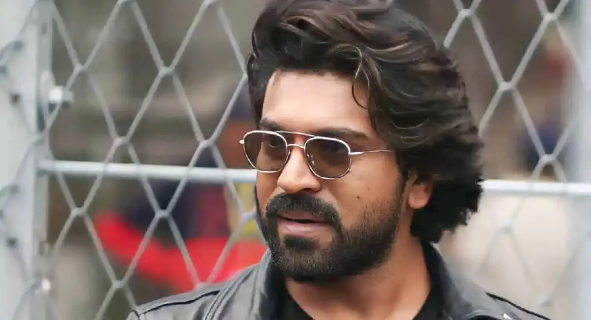 Overexcited fans go berserk, mob Ram Charan and daughter at Apollo Hospital