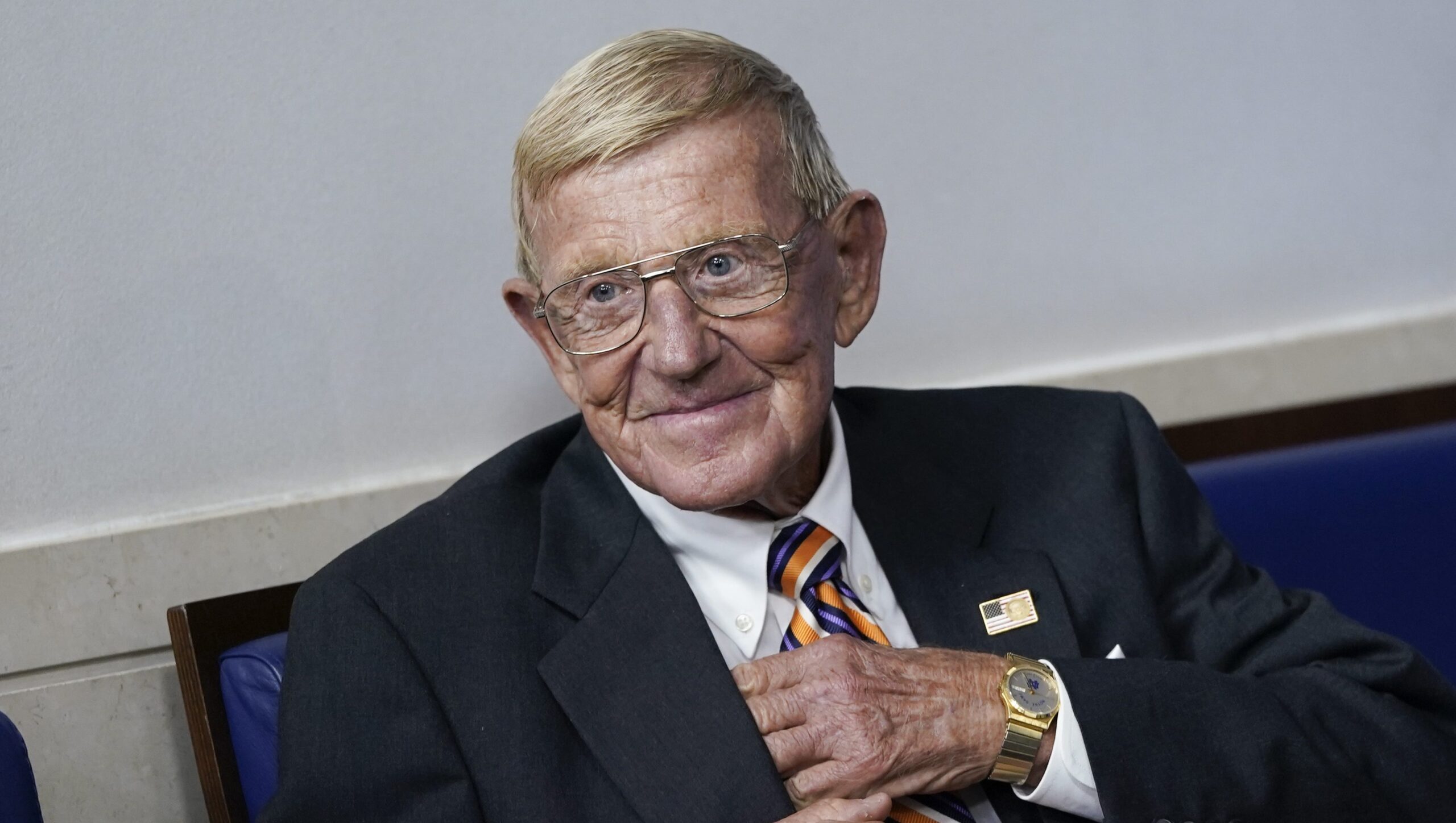 Lou Holtz’s Cause of Death: How Did the Late Notre Dame Football Coach Die?