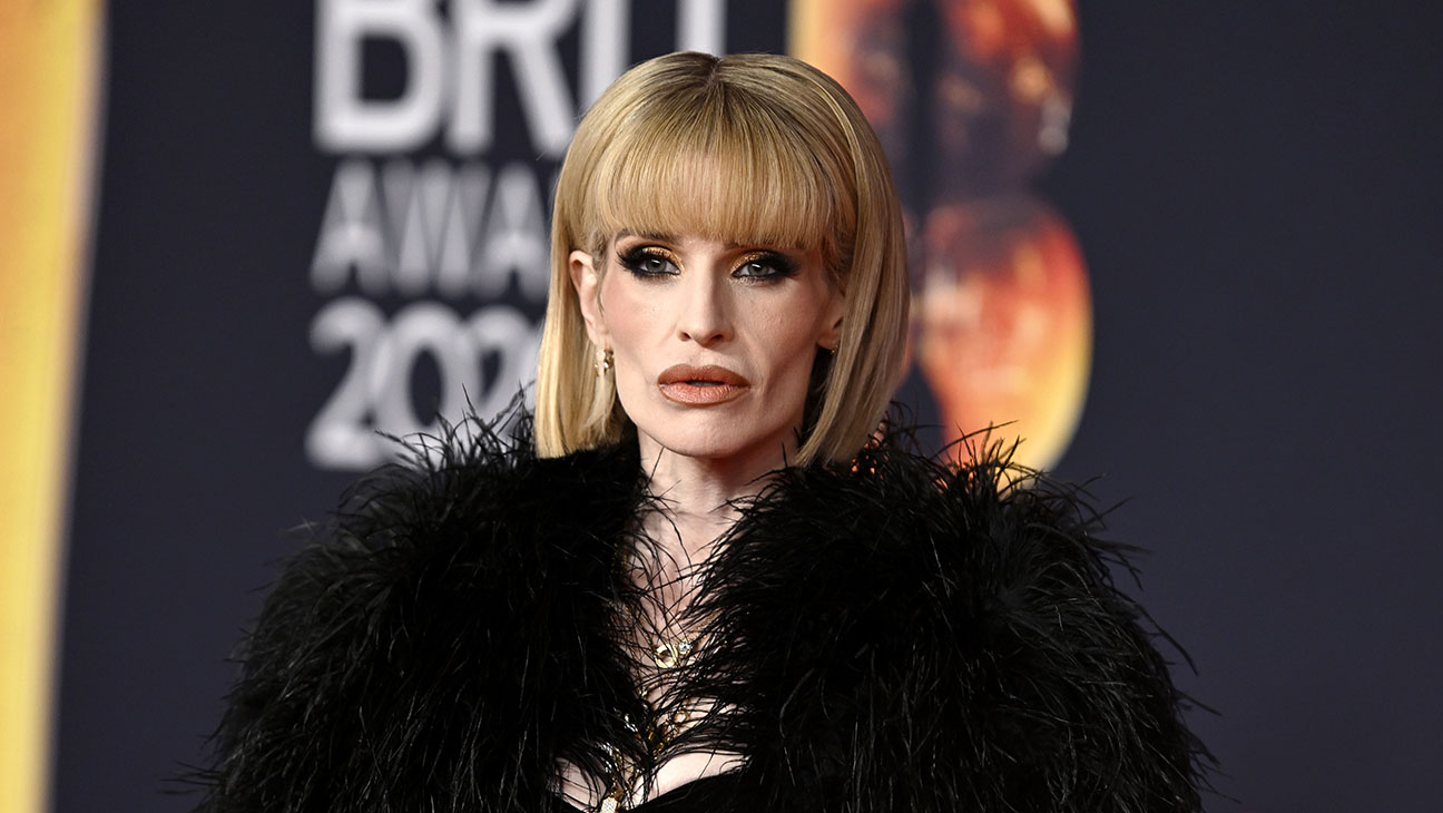 Kelly Osbourne Fires Back at “Cruelty” Over Her Appearance: “I’m Currently Going Through the Hardest Time in My Life”