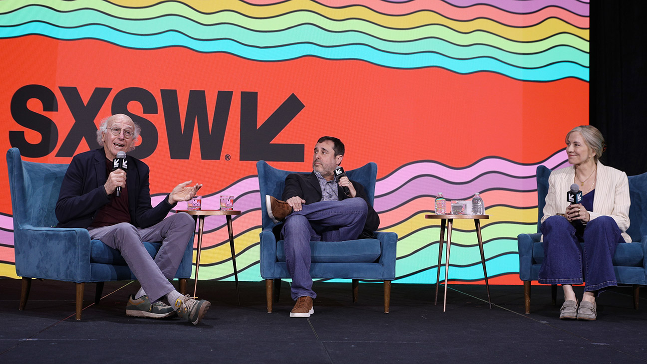 Larry David Describes Collaborating With Obama on HBO Series: “I’m President Here”