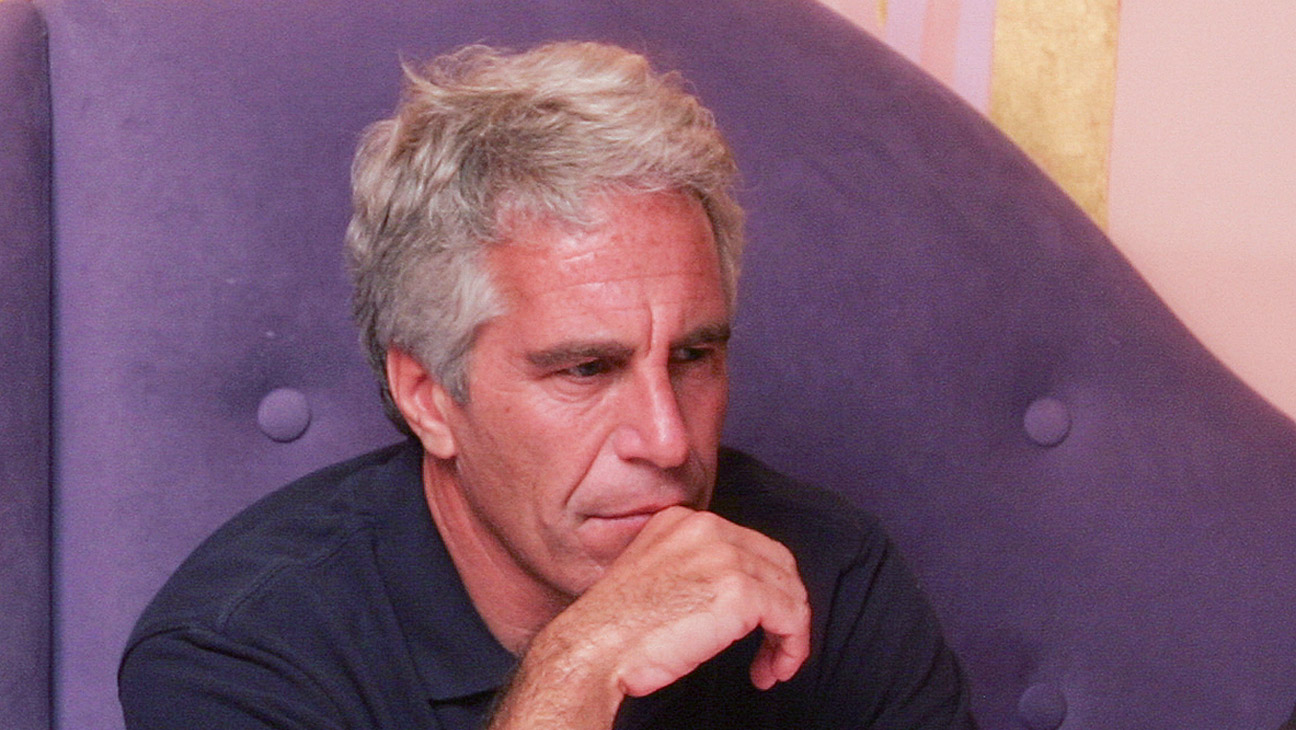 The Journalist Who Became the Face of Epstein Skepticism