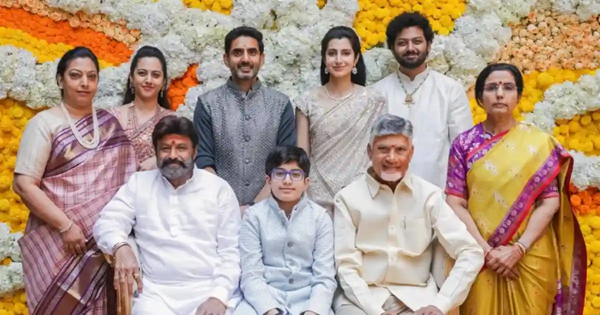 ఫోటో మూమెంట్: బాలయ్య, చంద్రబాబు కుటుంబాల బ్యూటిఫుల్ ఫ్రేమ్ వైరల్!