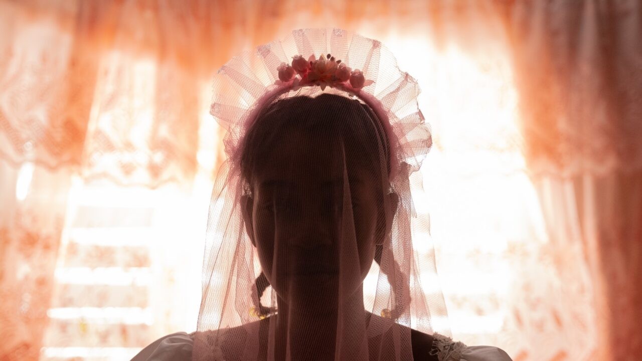 In ‘Scarlet Girls,’ a Debut Feature Director Tackles the Fact That Abortion Is Still “Completely Criminalized” in the Dominican Republic