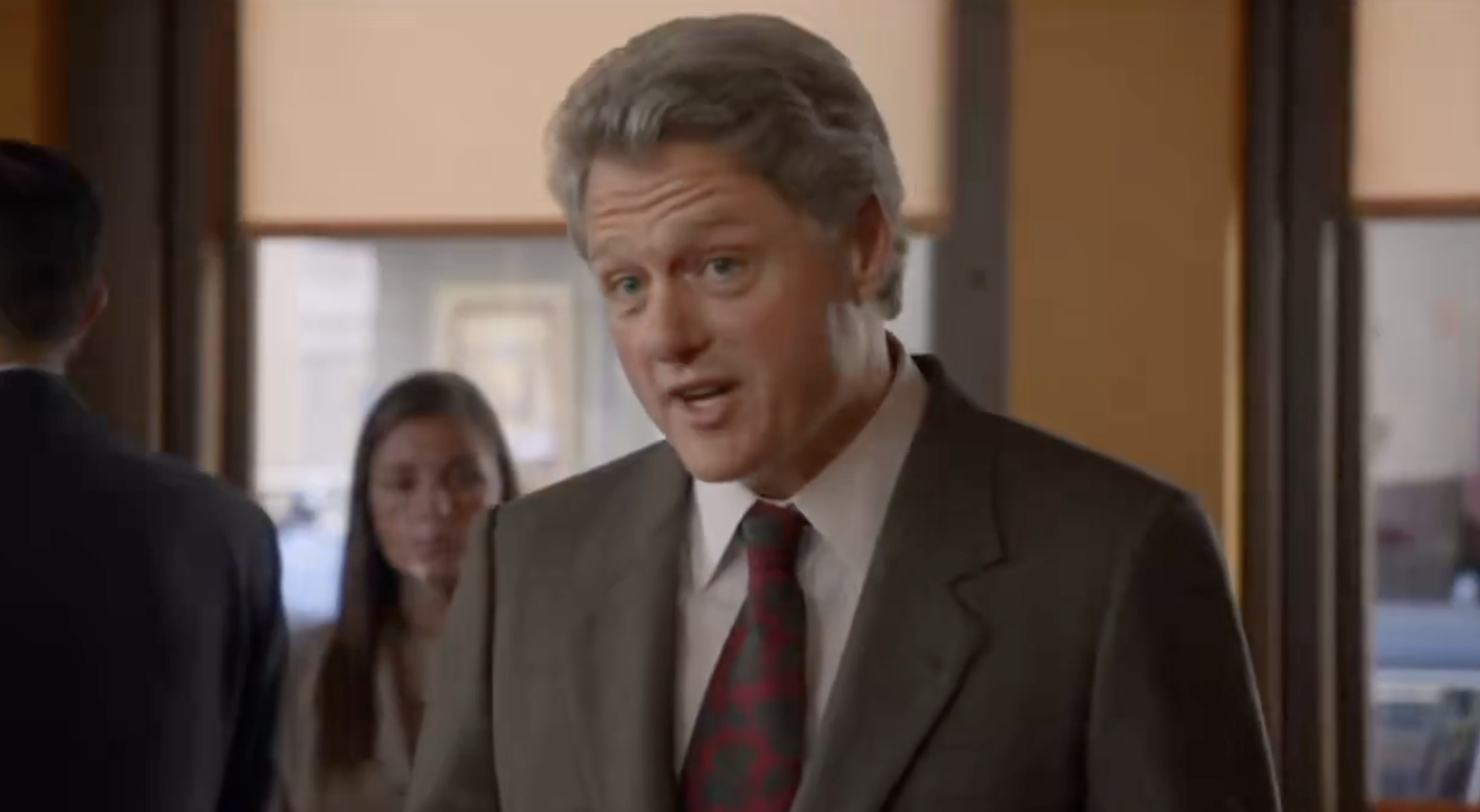 Seth MacFarlane Used AI to Turn Himself Into a Creepily Realistic Bill Clinton