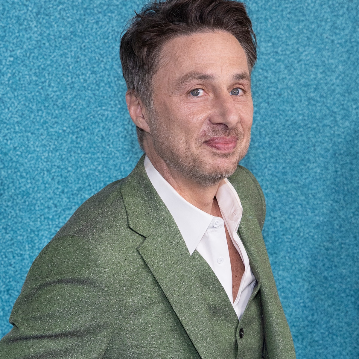 Is Zach Braff Dating an AI Chatbot? He Says…