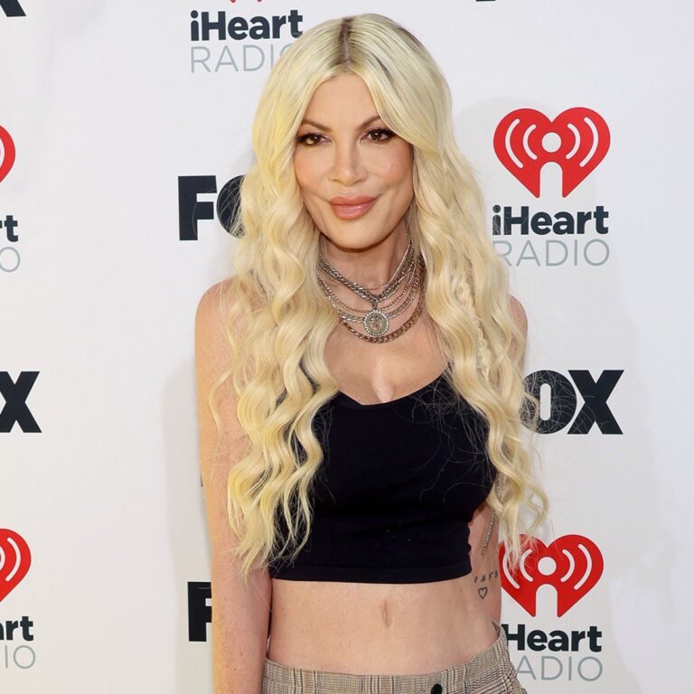 Tori Spelling Addresses Plastic Surgery Speculation